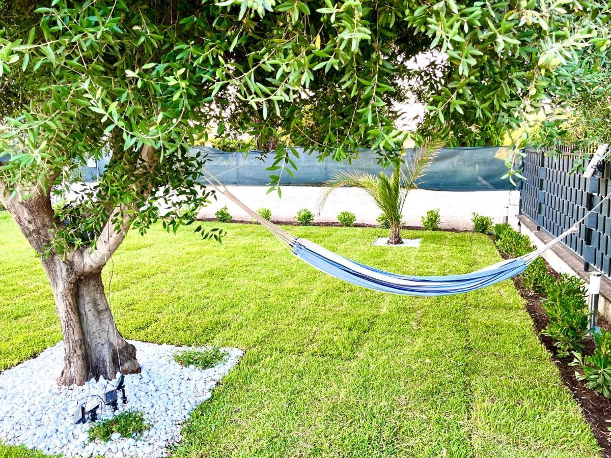 Blu Silence Cottage Augusta Ngoại thất bức ảnh
