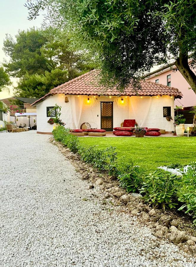 Blu Silence Cottage Augusta Ngoại thất bức ảnh