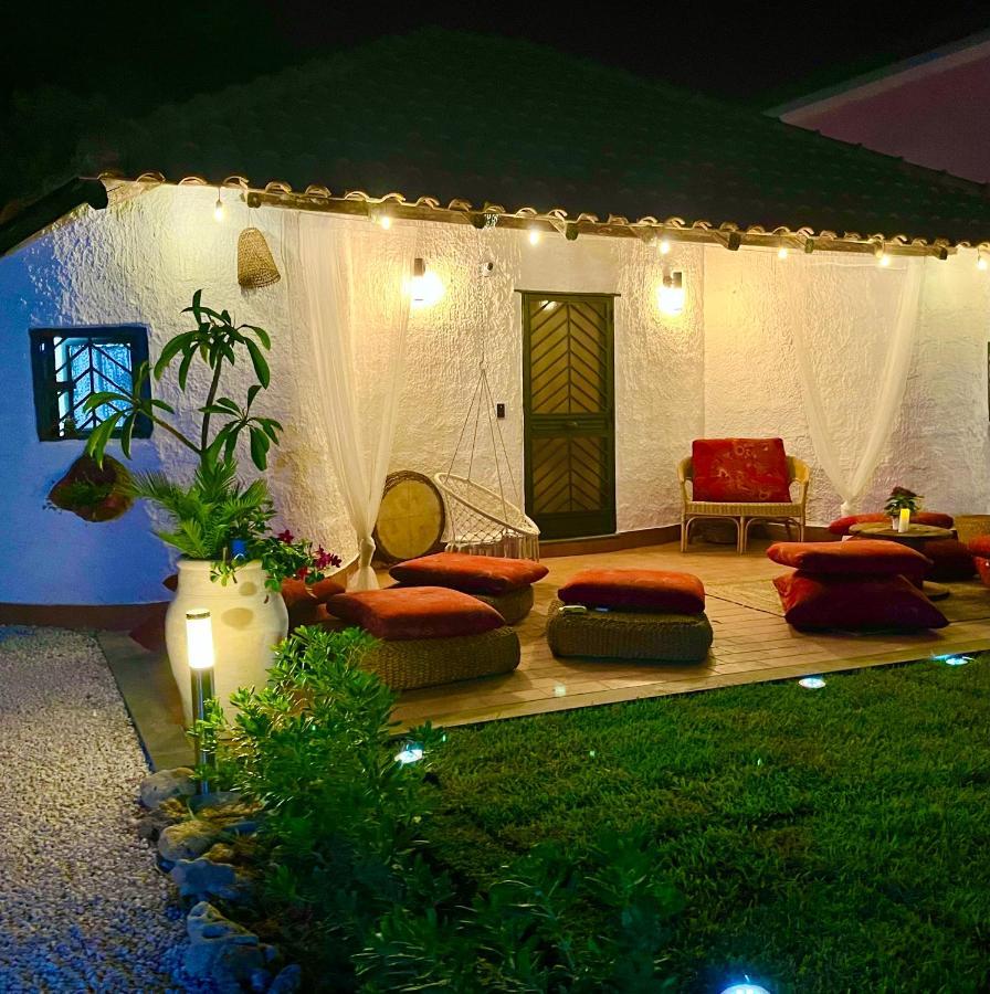 Blu Silence Cottage Augusta Ngoại thất bức ảnh